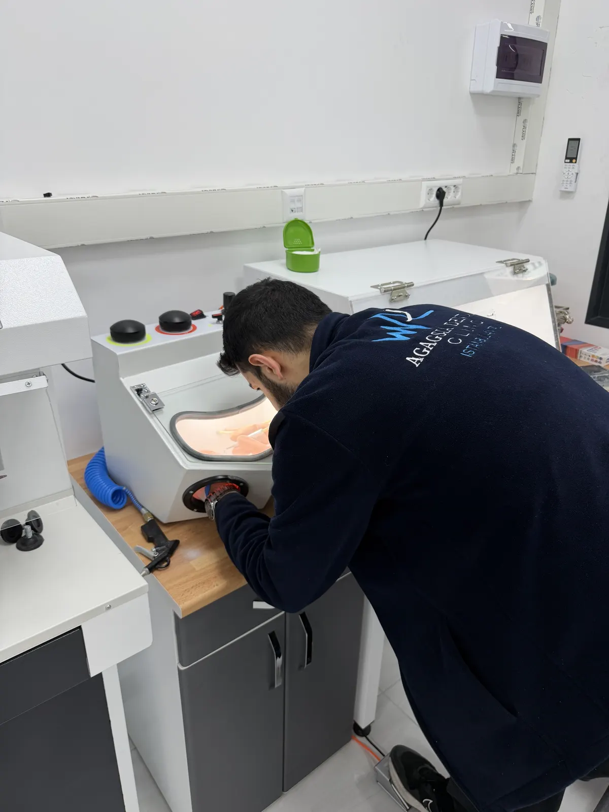 Fabriqué dans notre propre laboratoire, par notre propre équipe